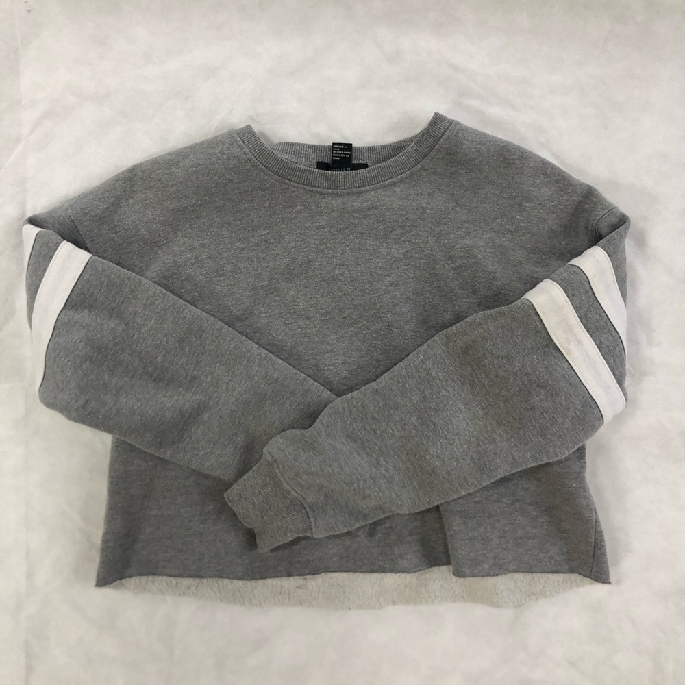 Forever 21 Cropped sweatshirt Top Sz S